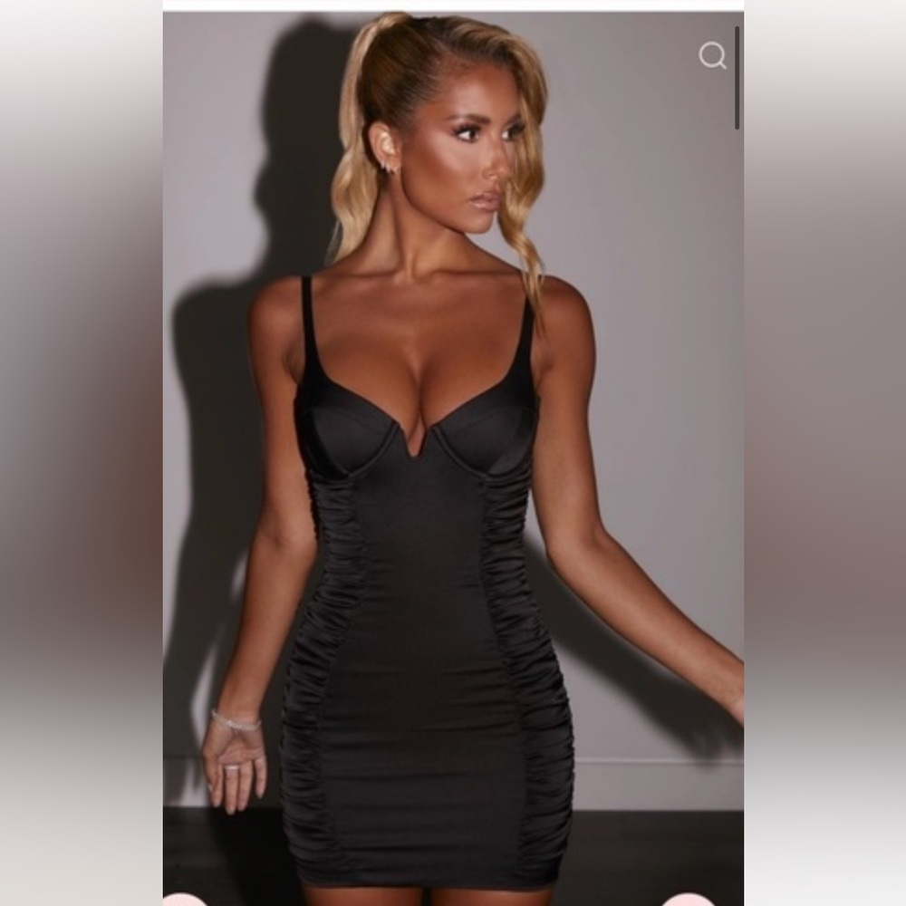 Elegant Black Bodycon Dress